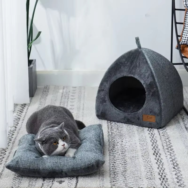 Cozy Triangle Cat Nest - Warm & Thickened Closed Cat Bed for Deep Sleep - Ideal Pet Tent for Cats & Small Dogs